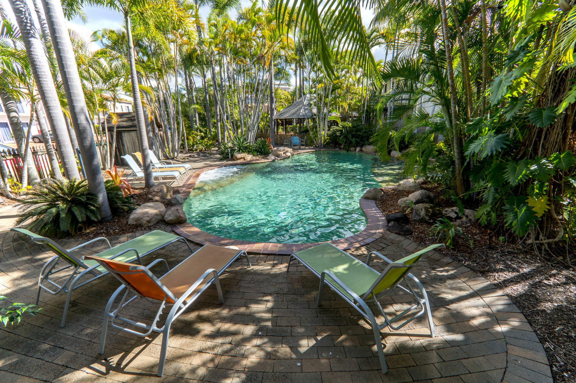 The Beach Motel Hervey Bay Exterior photo