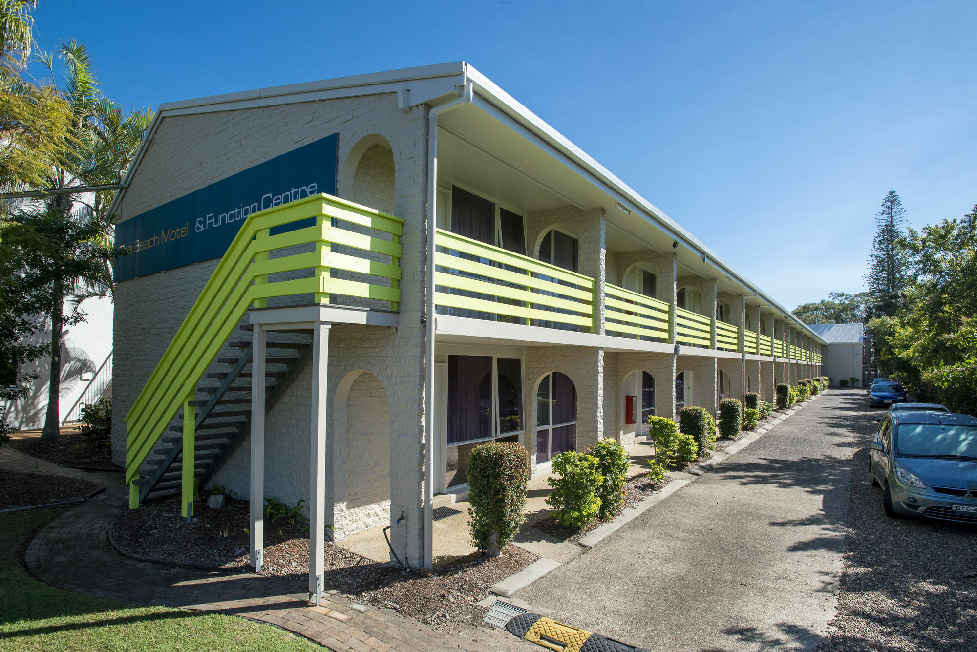 The Beach Motel Hervey Bay Exterior photo